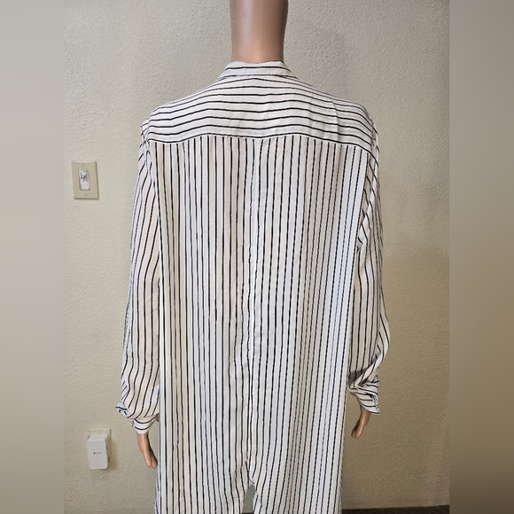 Sj Style Usa striped blouse long sleeve buttons on the front size medium - Picture 5 of 9